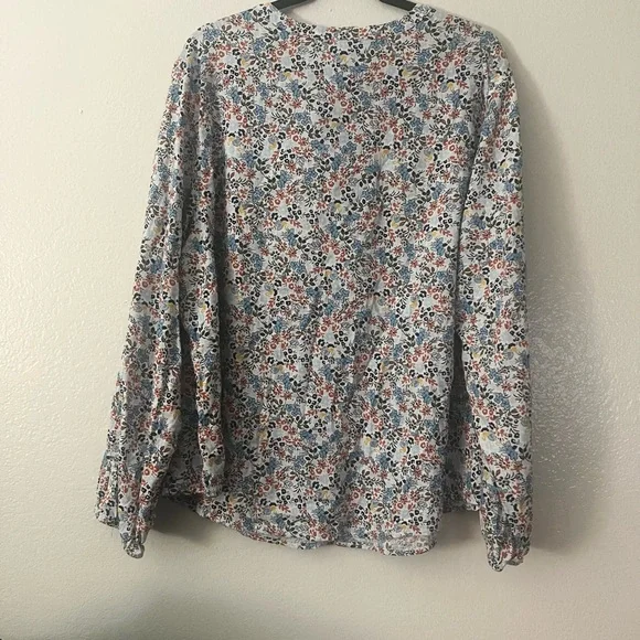 St. John's Bay Multicolor Floral Blouse 2x Button Up Long Sleeve Blue Green Ivor - Picture 2 of 16